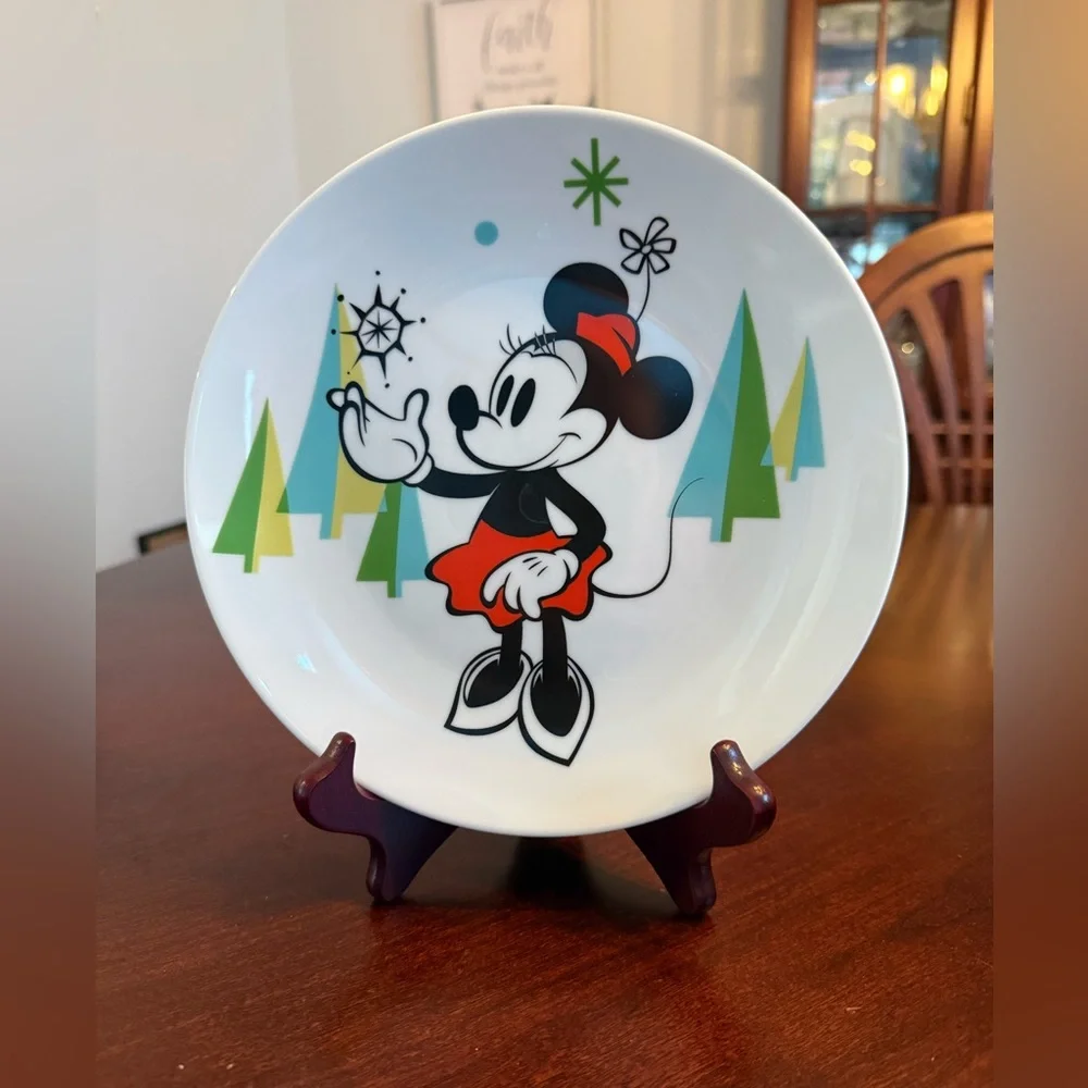 Disney Mickey Mouse Winter/Christmas Appetizer Plates 8” Set Of 4